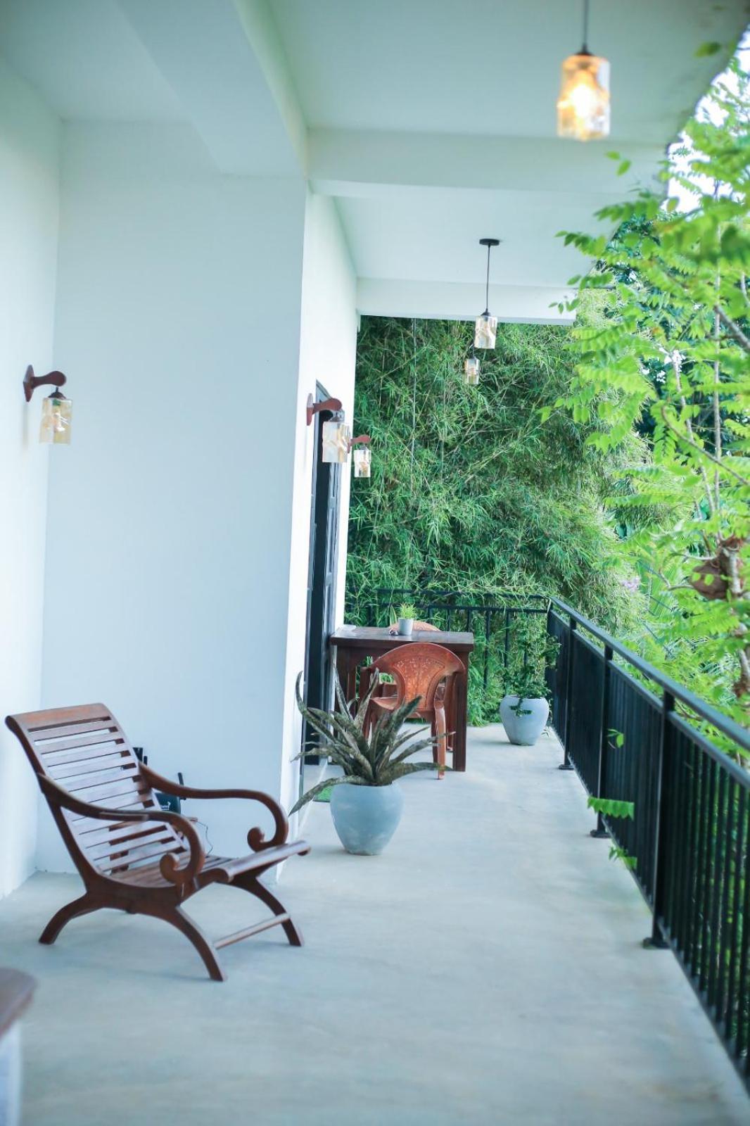 Mountain Relax Inn Weligama Exterior photo